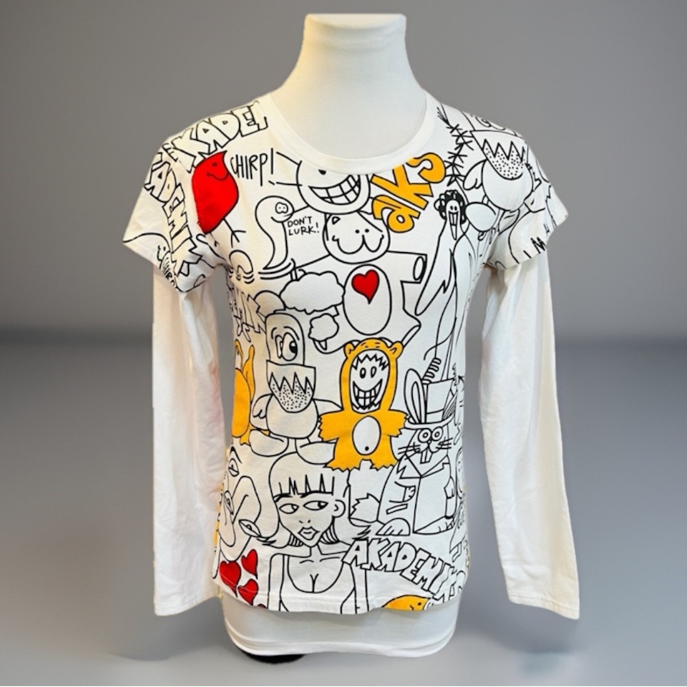 Chic Graphic Long Sleeve Tee - White and Red